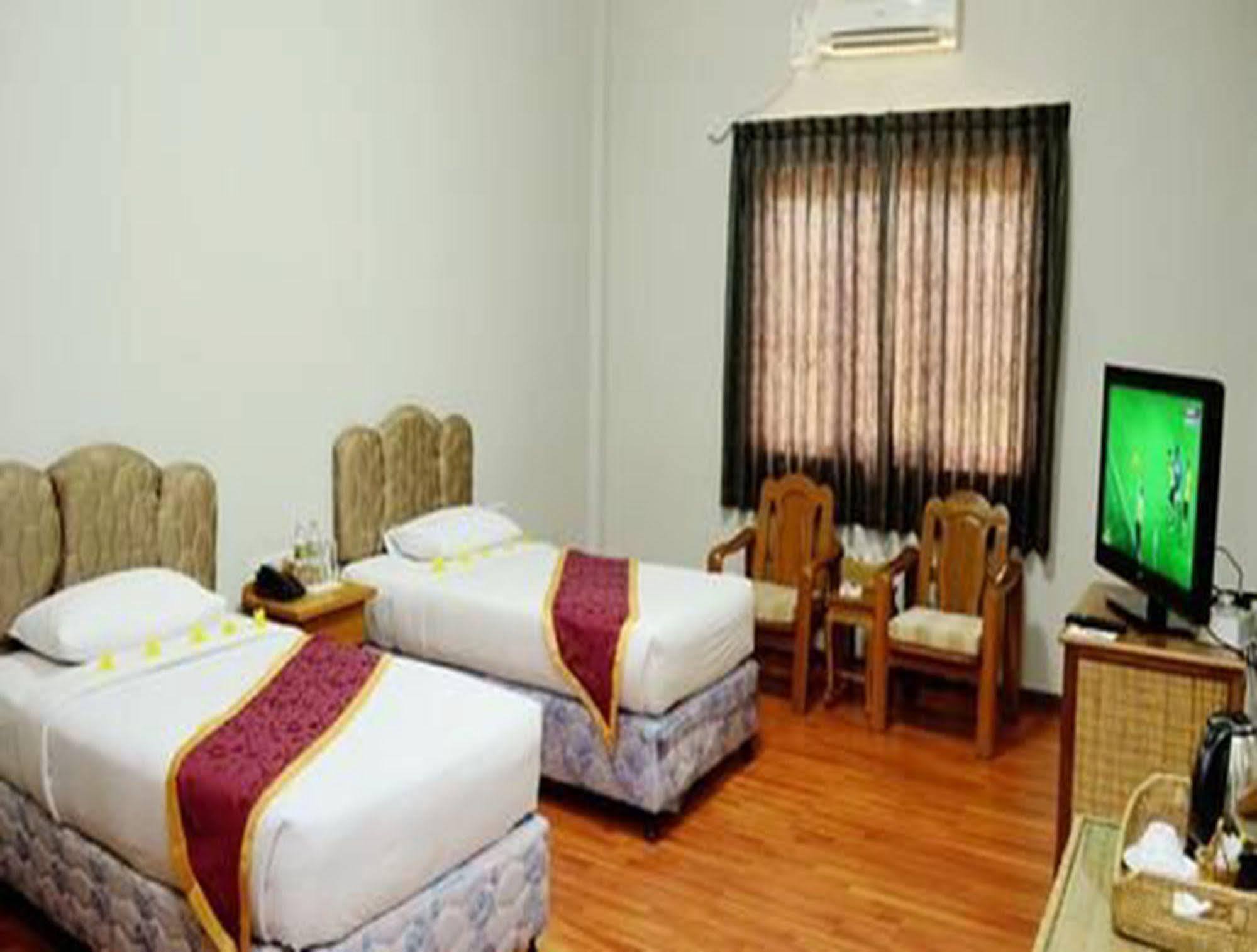 Myat Nan Yone Hotel Naypyidaw Kültér fotó